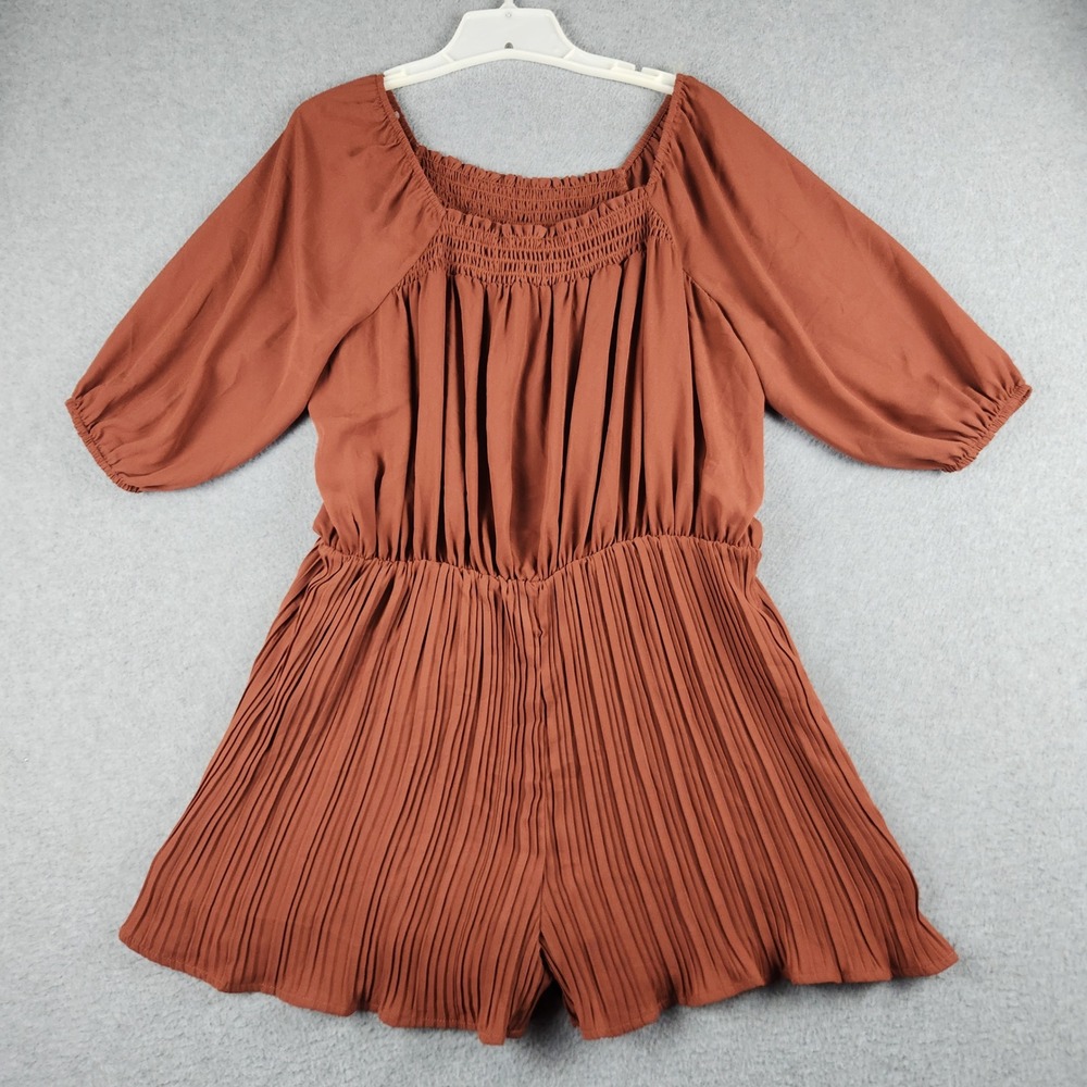 Versona Romper Womens M Rust Brown Pleated Smocked Festival Casual Chic Flowy